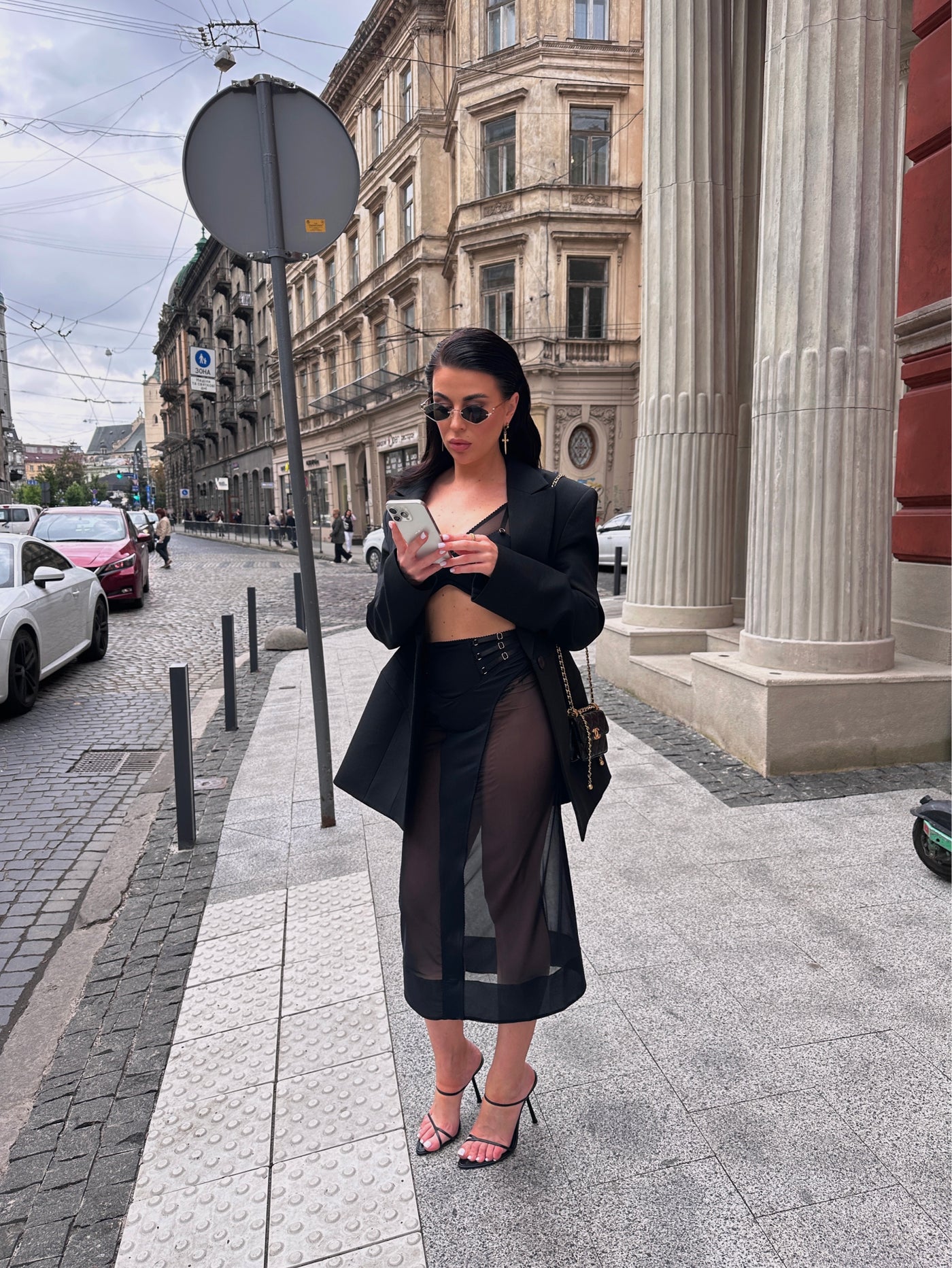 Top SIA Black